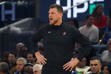 Stein：开拓者或在休赛期更换主教练 新老板在评估教练团队