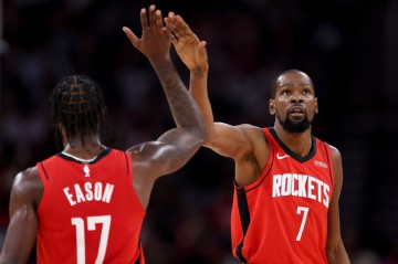 杜兰特全联盟最稳之一，伊森谢泼德全面回暖，乌度卡改变策略凑效|投篮|火箭|凯文·杜兰特|尼克斯|NBA常规赛_新浪新闻